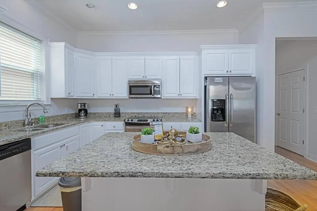 Holiday home * Sugar Sands * Steps To Beach * Pool * Balconies * Panama City Beach United States