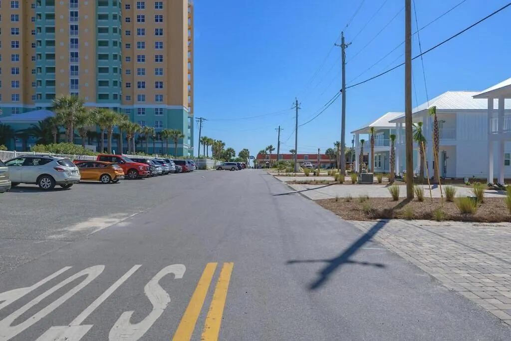 * Sugar Sands * Steps To Beach * Pool * Balconies * Panama City Beach Holiday home