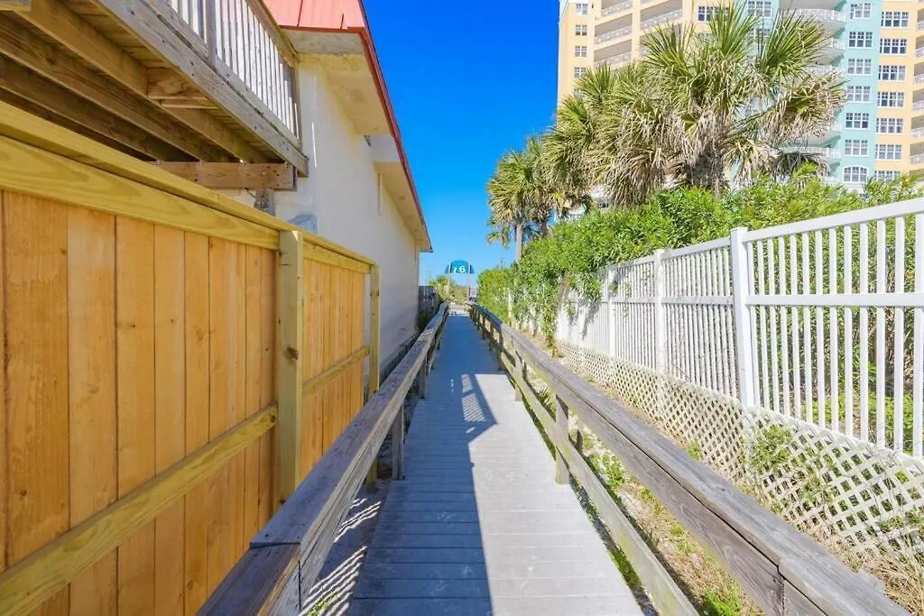* Sugar Sands * Steps To Beach * Pool * Balconies * Panama City Beach United States